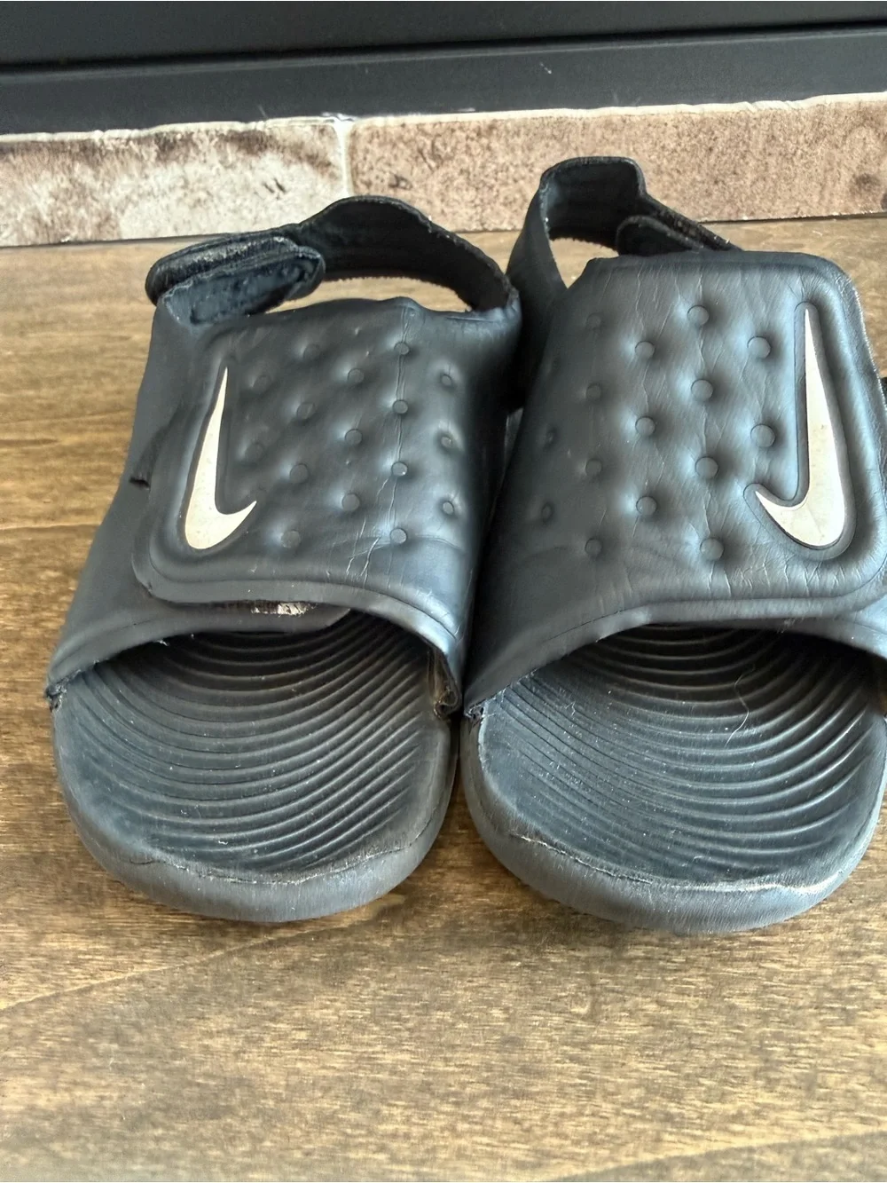 Nike Sunray Adjust 5 V2 Kids Slide Sandal Black US 9C AJ9077-001